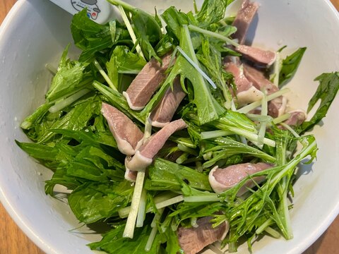 水菜と豚タンさっぱり簡単サラダ